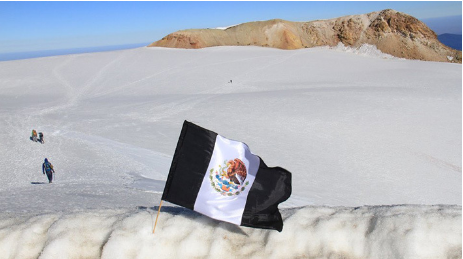 bandera-negra-en-el-iztlaccihuatl
